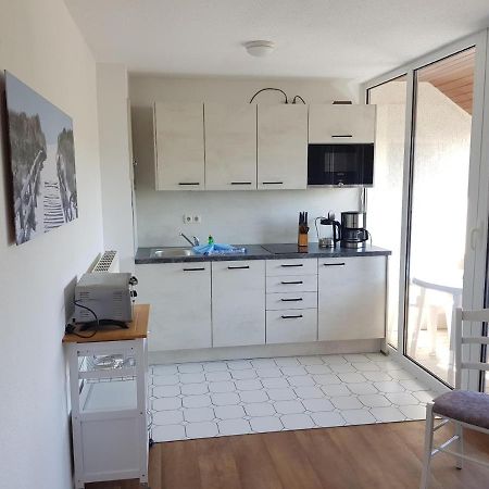 Fewo 18 Im Strandhaus Lobbe Mit Balkon Extérieur photo