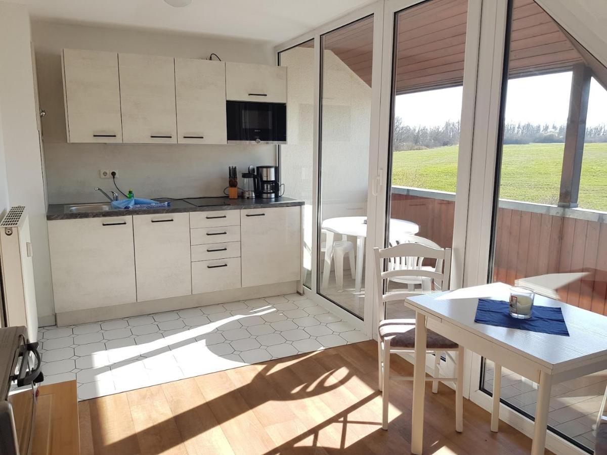 Fewo 18 Im Strandhaus Lobbe Mit Balkon Extérieur photo