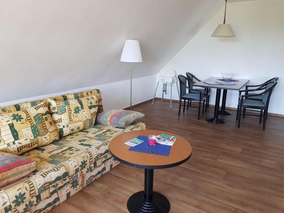 Fewo 18 Im Strandhaus Lobbe Mit Balkon Extérieur photo