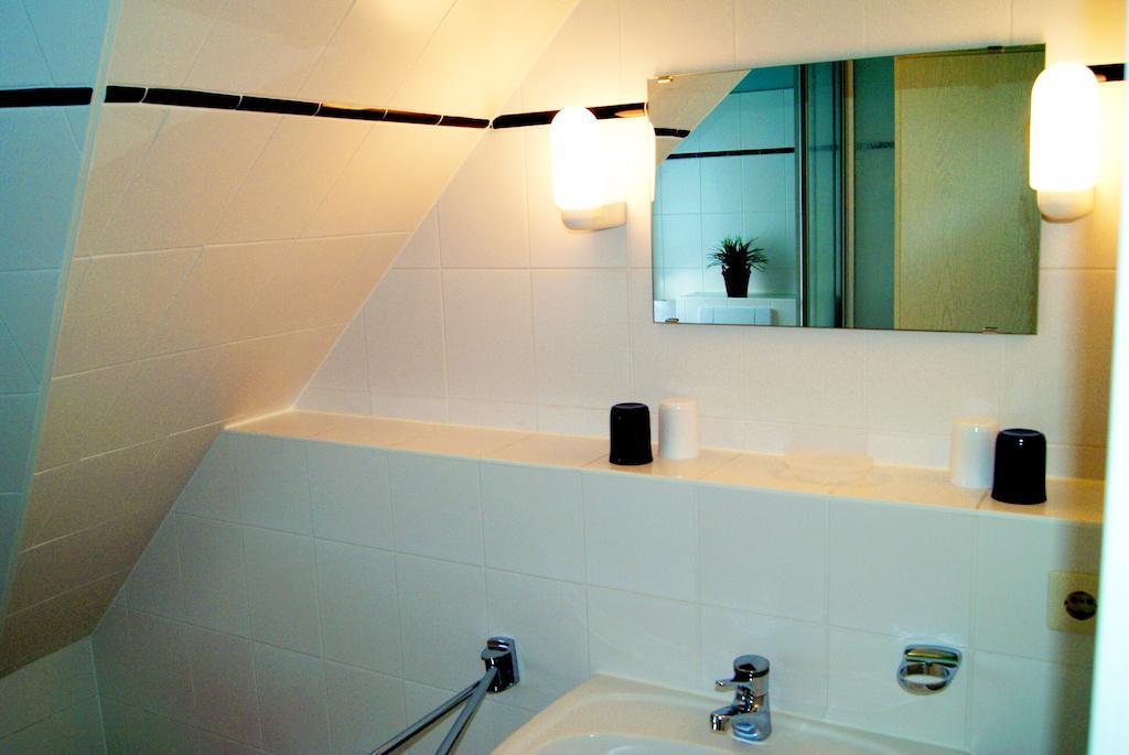 Fewo 18 Im Strandhaus Lobbe Mit Balkon Chambre photo